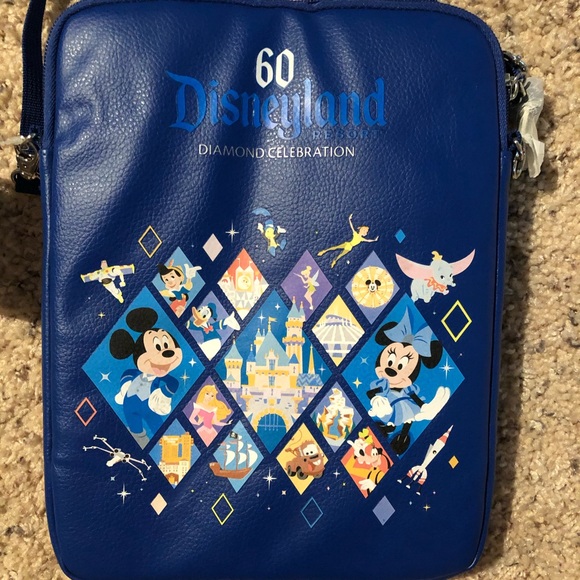 60th Anniversary Diamond Celebration Bag - Picture 3 of 5
